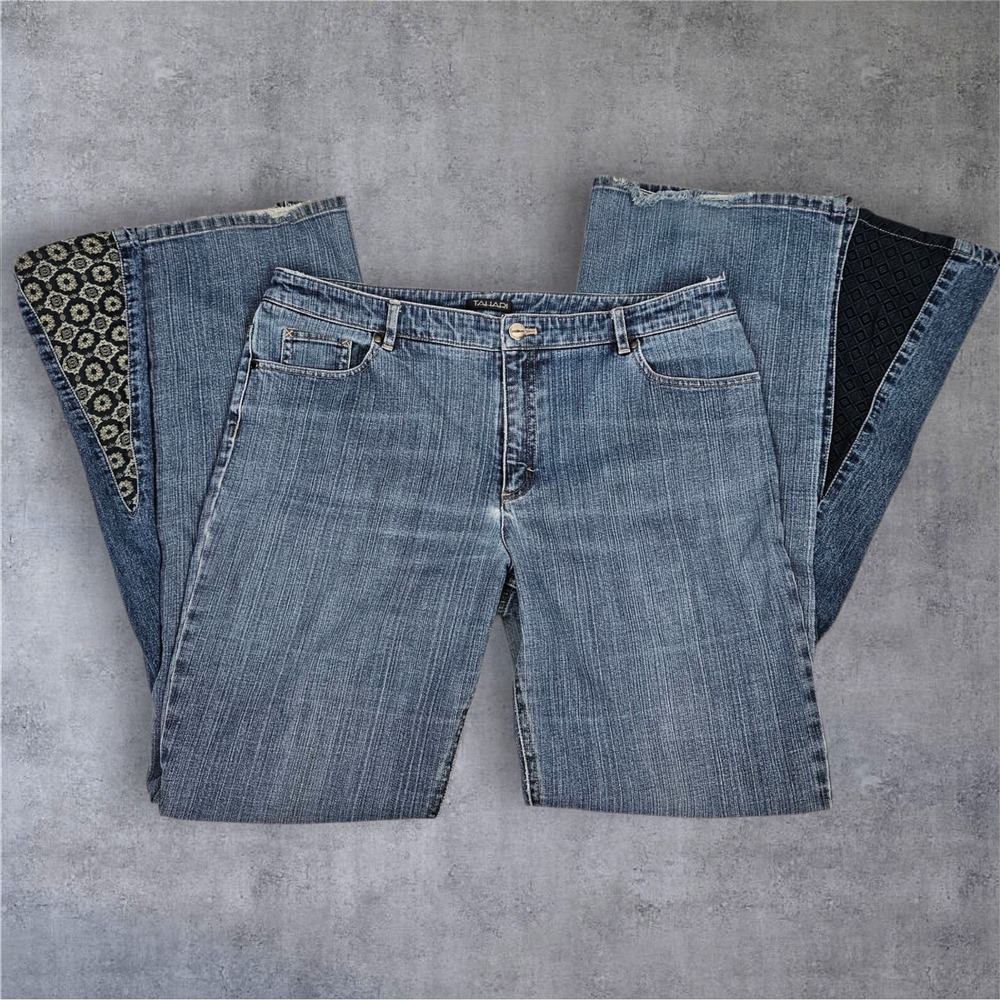 Tahari Upcycled Bell Bottom Hippie Patchwork Jeans Denim Size 34 A107